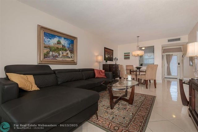 2 of 36 - 2861 Nw 47th Ter 303, Fort Lauderdale, FL