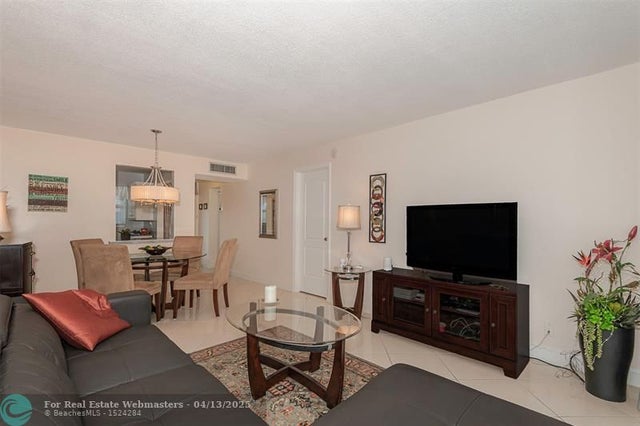 3 of 36 - 2861 Nw 47th Ter 303, Fort Lauderdale, FL