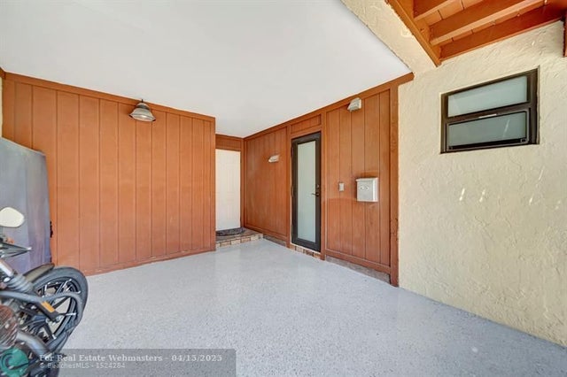 3 of 43 - 2105 N 19th Ave, Hollywood, FL