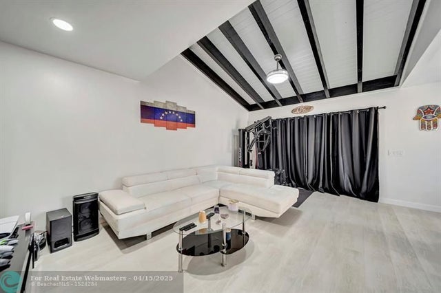 5 of 43 - 2105 N 19th Ave, Hollywood, FL