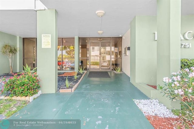 5 of 32 - 2751 Taft St 208, Hollywood, FL