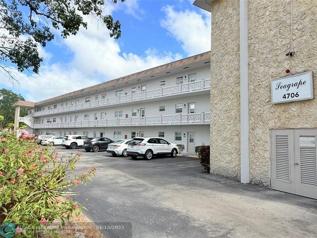 1 of 65 - 4706 Nw 36th St 412-s, Lauderdale Lakes, FL