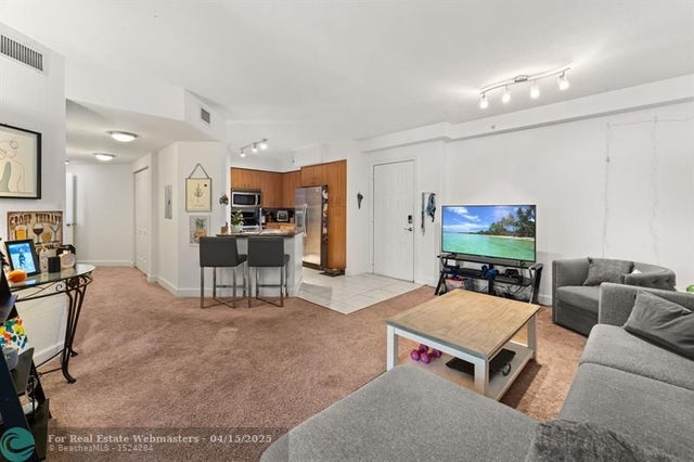 4 of 37 - 1830 Radius Dr 1017, Hollywood, FL