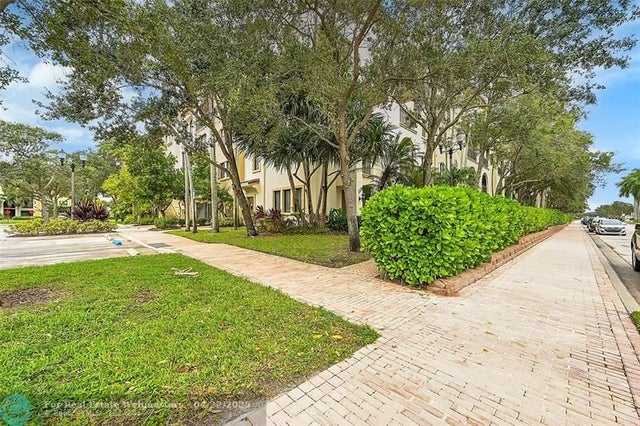 1 of 42 - 3055 Nw 126th Ave 108, Sunrise, FL