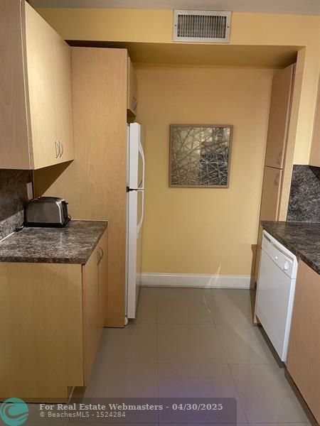 1 of 10 - 201 178th Dr 412, Sunny Isles Beach, FL