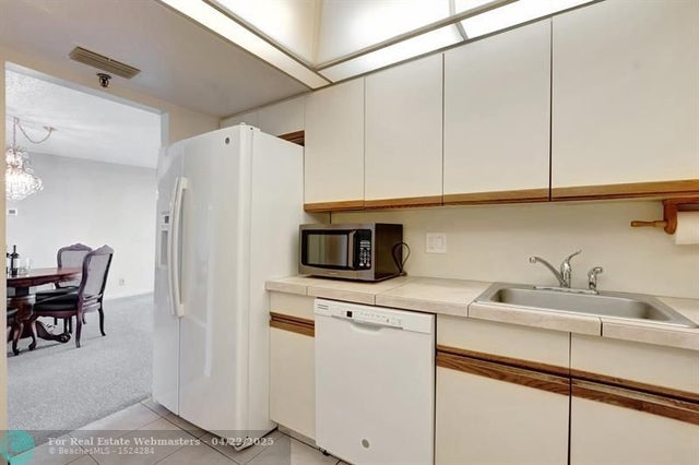 5 of 24 - 5260 Nw 2nd Ave 504, Boca Raton, FL