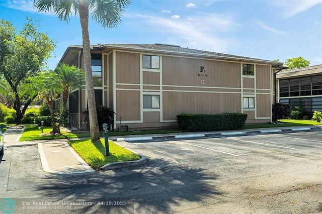 2 of 34 - 7717 Ashmont Cr 109, Tamarac, FL