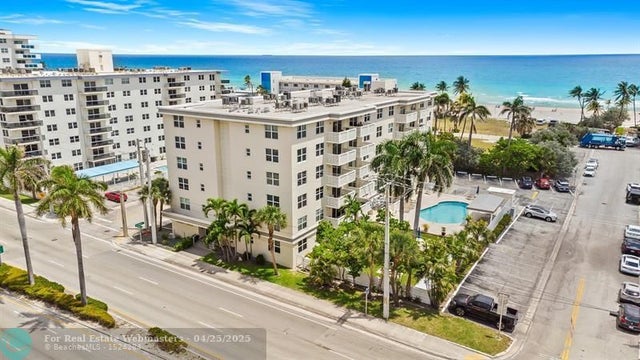 3 of 26 - 1901 S Ocean Dr 101, Hollywood, FL