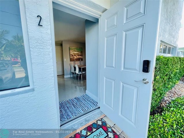 4 of 60 - 1705 N Riverside Dr 2, Pompano Beach, FL