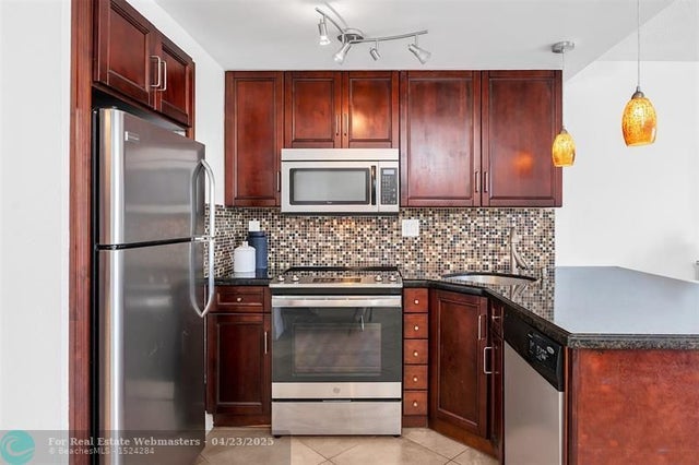 5 of 44 - 2900 Ne 30th St 8e, Fort Lauderdale, FL
