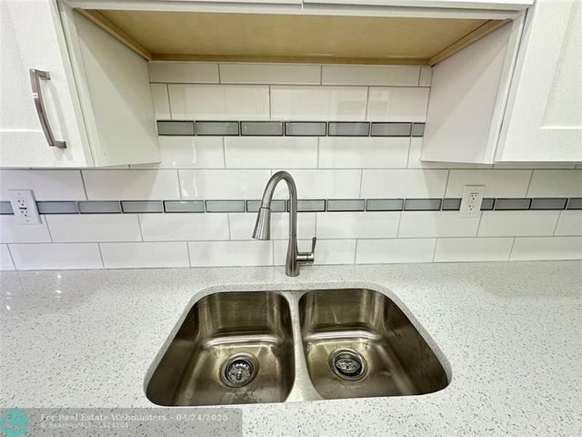 3 of 66 - 2048 Newport N 2048, Deerfield Beach, FL