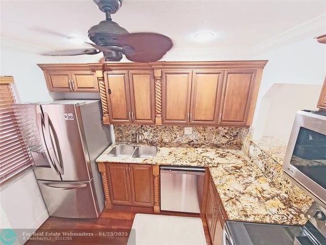 1 of 48 - 139 Sparrow Dr 4b, Royal Palm Beach, FL