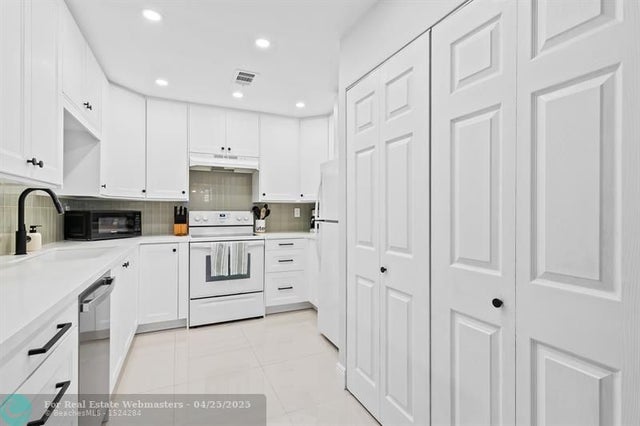 1 of 27 - 8059 Sw 17th Pl 5-4, Davie, FL