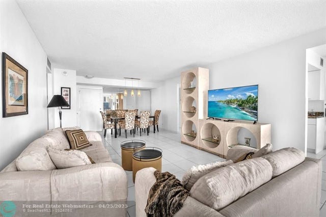 3 of 33 - 230 174th St 901, Sunny Isles Beach, FL