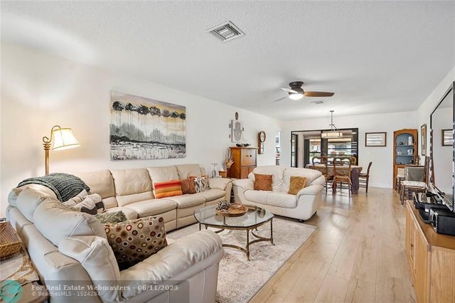2 of 27 - 4872 Hawkwood Rd B, Boynton Beach, FL
