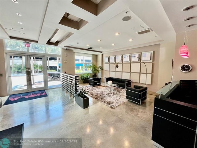 2 of 21 - 313 Ne 2nd St 805, Fort Lauderdale, FL