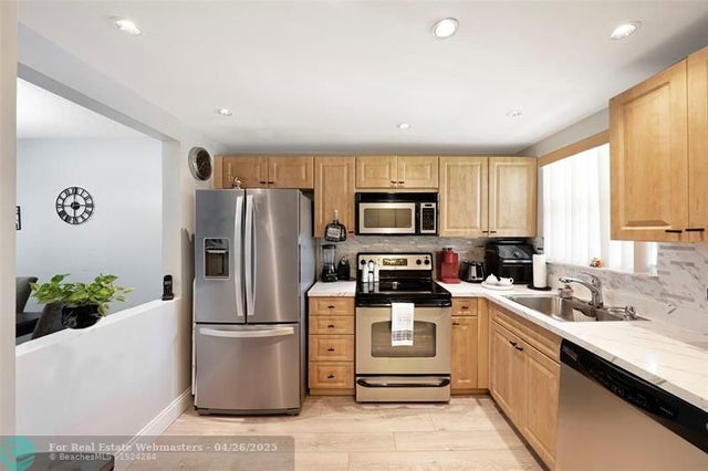 4 of 42 - 8880 Sunrise Lakes Boulevard 103, Sunrise, FL