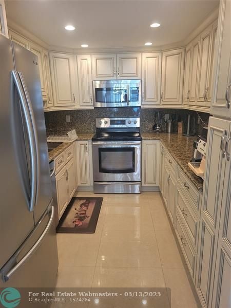 2 of 34 - 2401 S Ocean Dr 1108, Hollywood, FL