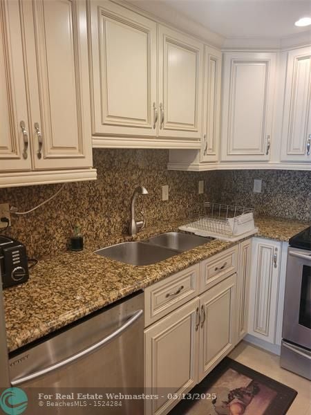4 of 34 - 2401 S Ocean Dr 1108, Hollywood, FL