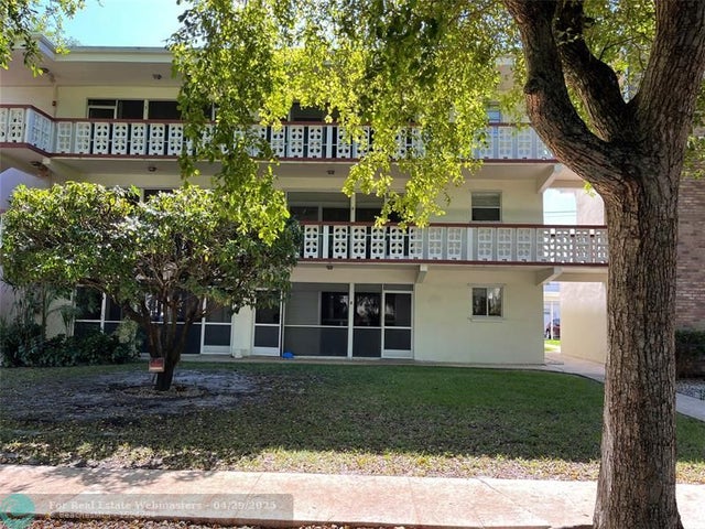 3 of 20 - 412 S Luna Ct 2, Hollywood, FL