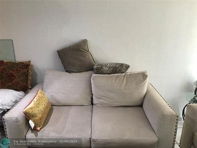 3 of 4 - 9335 Flynn Cir 1, Boca Raton, FL