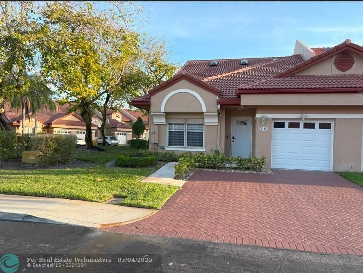 Photo of Listing #F10500926