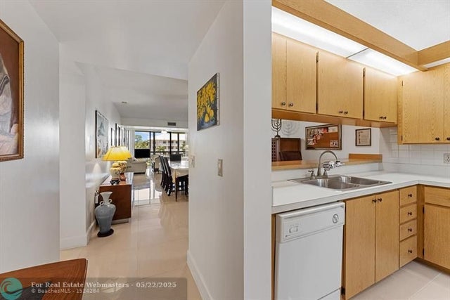 5 of 28 - 6217 Balboa Circle 305, Boca Raton, FL