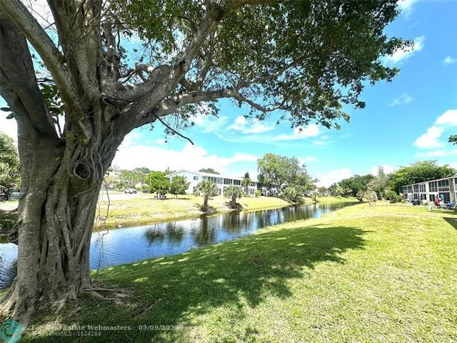 1 of 69 - 84 Markham E 84, Deerfield Beach, FL