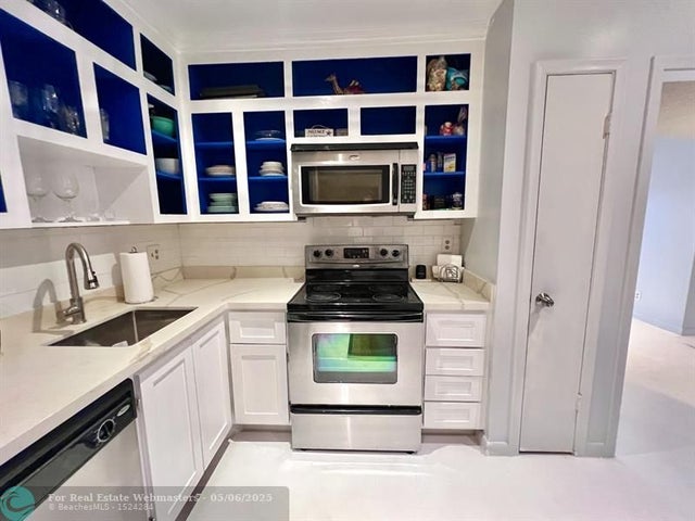 4 of 44 - 4750 Nw 22nd Ct 507, Lauderhill, FL
