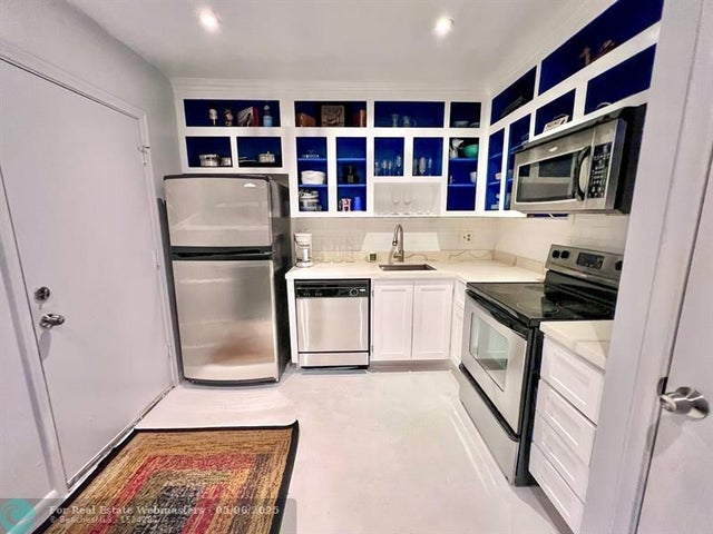 5 of 44 - 4750 Nw 22nd Ct 507, Lauderhill, FL