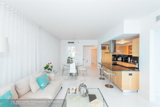 5 of 19 - 6899 Collins Ave 908, Miami Beach, FL