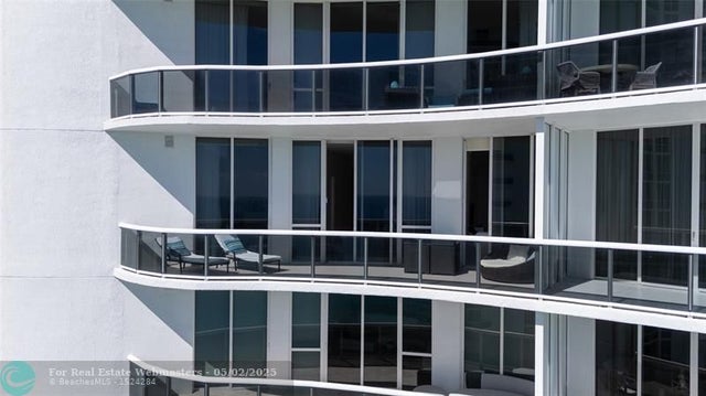 4 of 43 - 16001 Collins Ave 3107, Sunny Isles Beach, FL