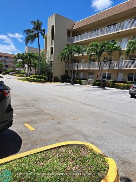 3 of 7 - 10315 Nw 24th Pl 407, Sunrise, FL