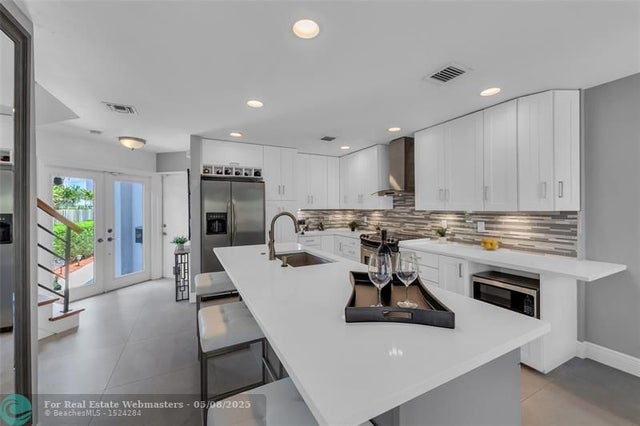 4 of 58 - 805 Sw 8th Ter, Fort Lauderdale, FL