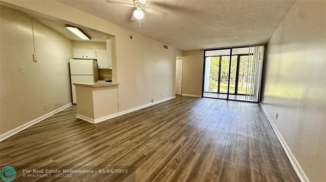 211 Lake Pointe Dr 110, Oakland Park