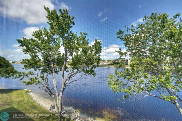 3 of 42 - 7220 S Devon Dr 302, Fort Lauderdale, FL
