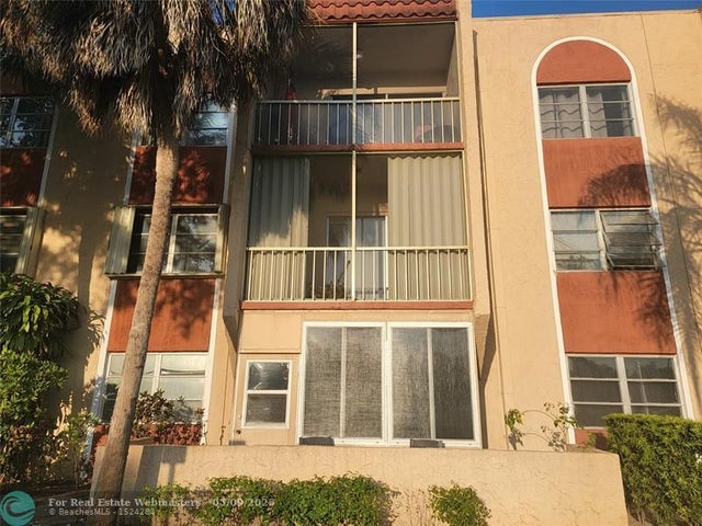 4 of 22 - 8120 Sw 24th St 212, North Lauderdale, FL