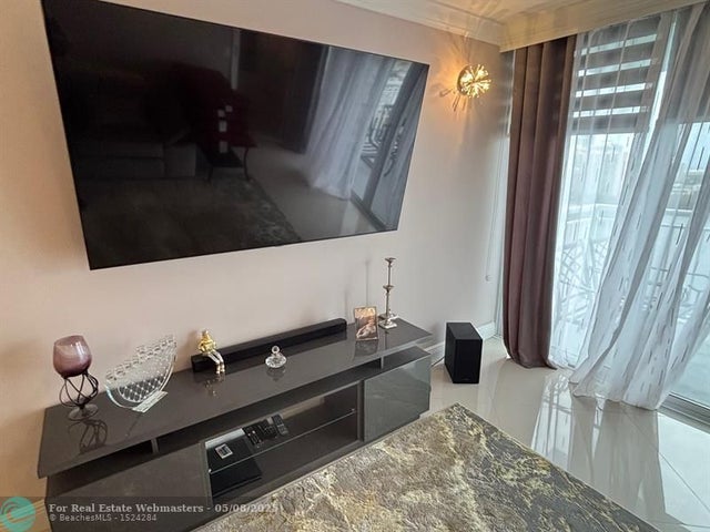 4 of 37 - 301 174th St 2210, Sunny Isles Beach, FL
