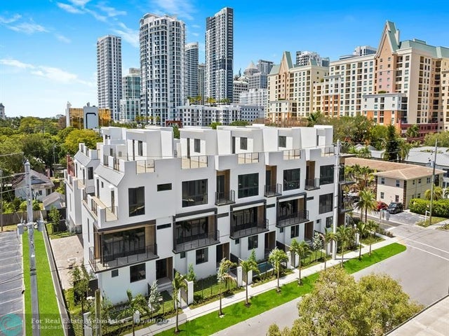 1 of 53 - 808 Ne 2nd Street, Fort Lauderdale, FL