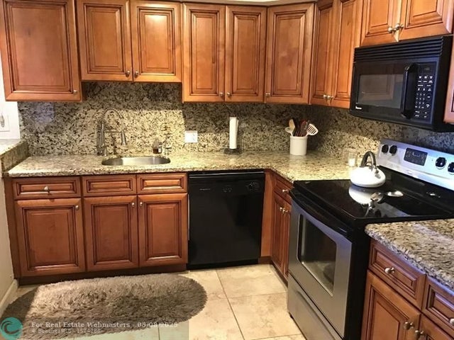 3 of 22 - 2940 N Course Dr 608, Pompano Beach, FL