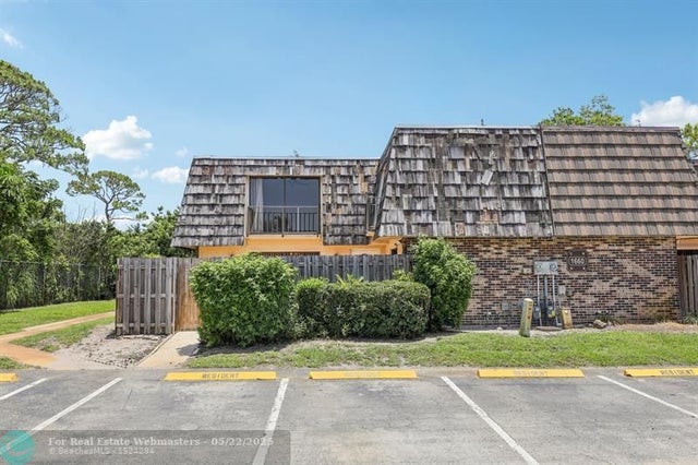 1660 Forest Lakes Cir, West Palm Beach