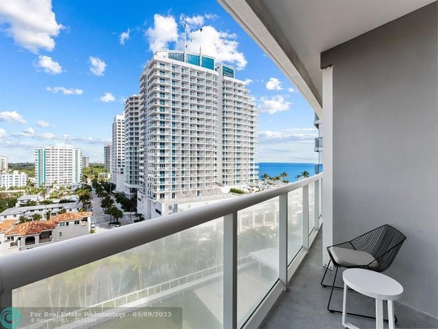 4 of 34 - 3101 Bayshore Drive 1008, Fort Lauderdale, FL