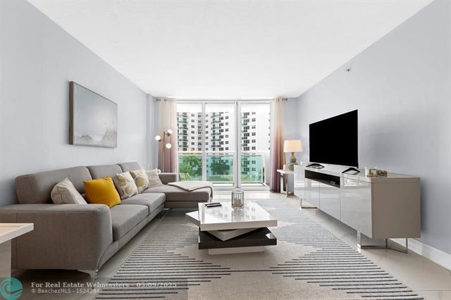 2 of 15 - 3000 S Ocean Dr 510, Hollywood, FL