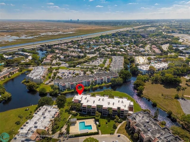 3 of 28 - 230 Lakeview Dr 201, Weston, FL