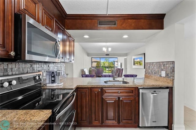 1 of 27 - 6217 Balboa Cir 304, Boca Raton, FL