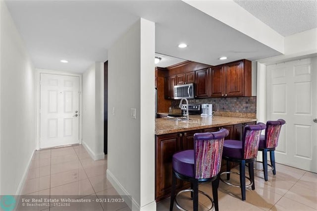 4 of 27 - 6217 Balboa Cir 304, Boca Raton, FL