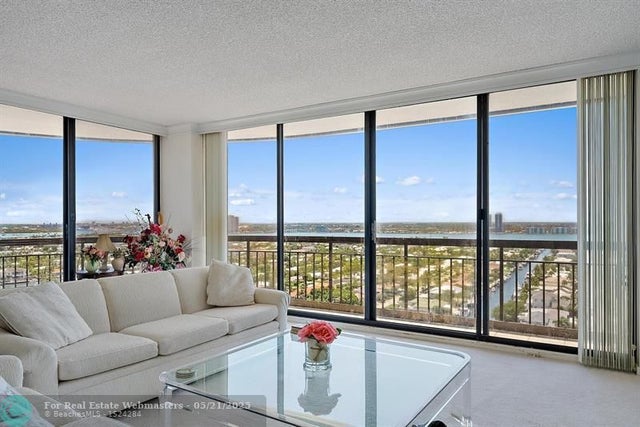 5 of 30 - 4100 N Ocean Dr 1804, Riviera Beach, FL