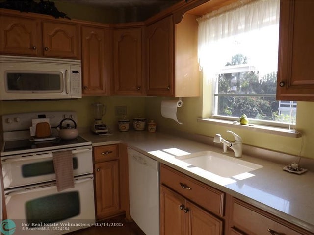 5 of 30 - 5400 Highway A1a H24, Vero Beach, FL