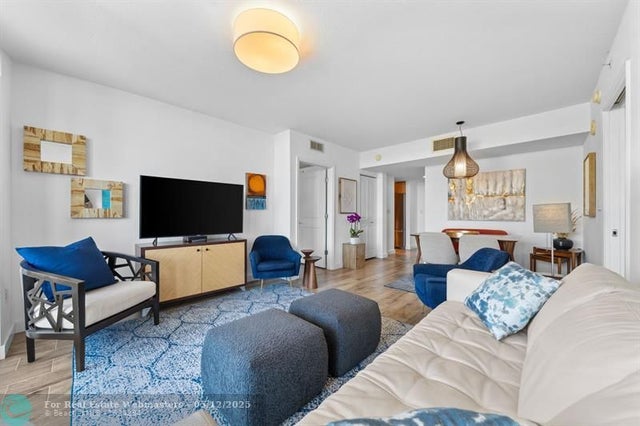 5 of 47 - 610 W Las Olas Blvd 514n, Fort Lauderdale, FL
