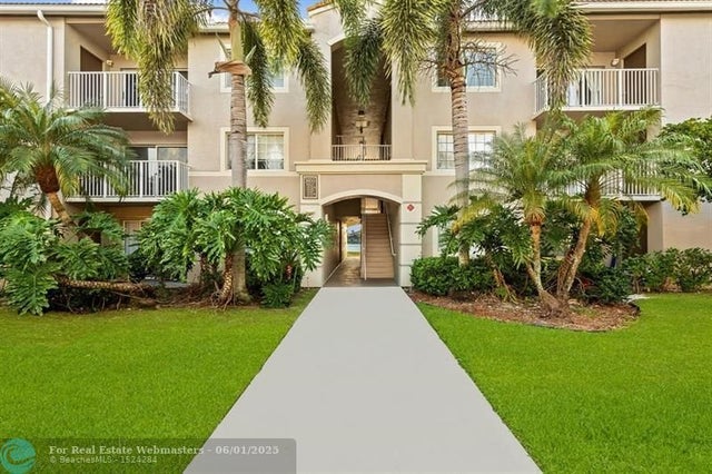 1 of 32 - 5045 Wiles Rd 202, Coconut Creek, FL